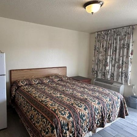 Travel Inn By Oyo La Marque Texas City I-45 Exterior photo