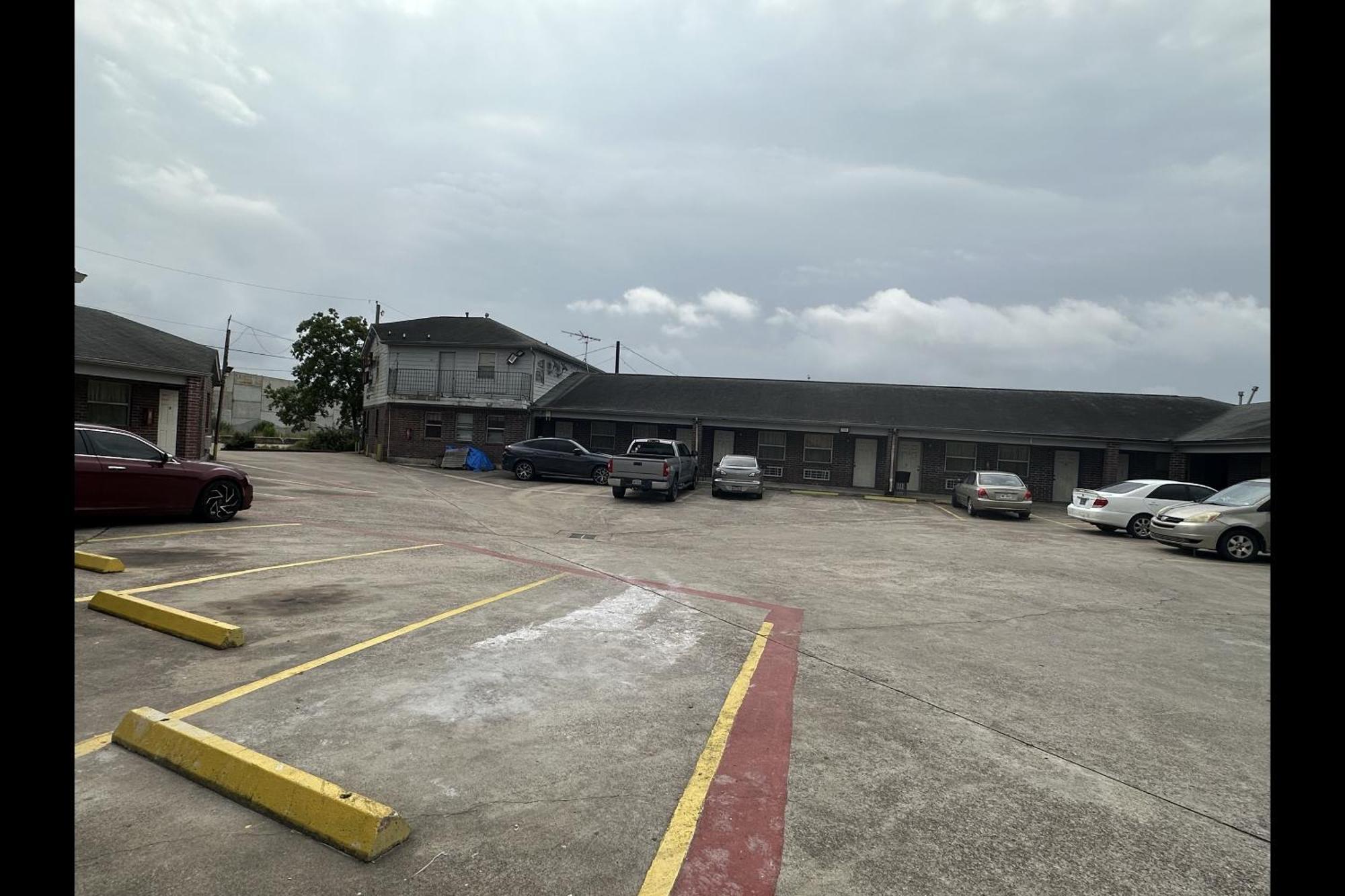 Travel Inn By Oyo La Marque Texas City I-45 Exterior photo