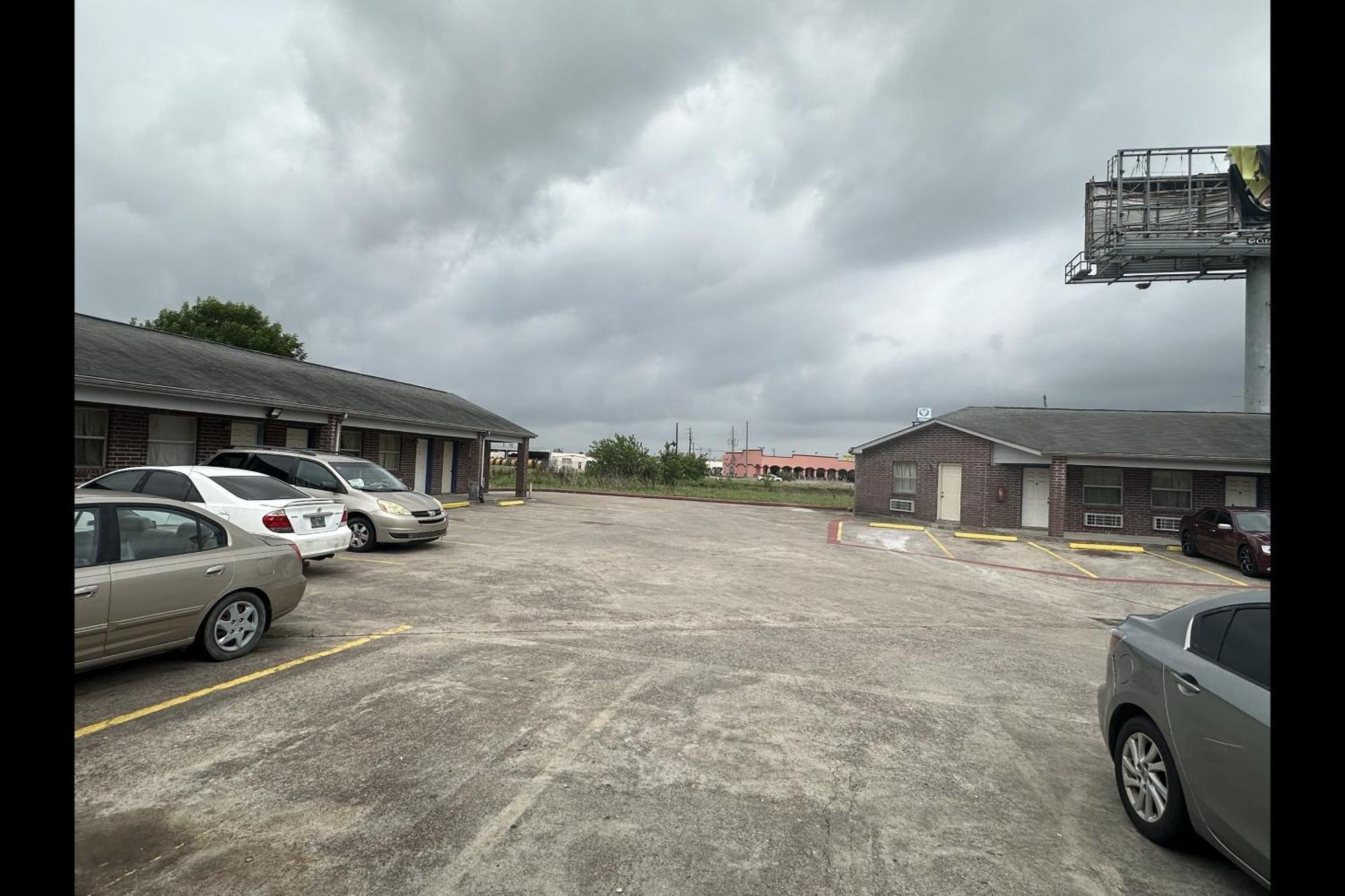 Travel Inn By Oyo La Marque Texas City I-45 Exterior photo
